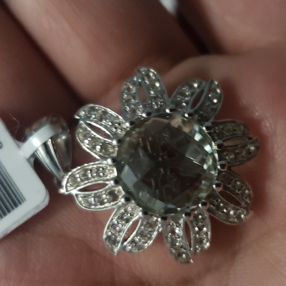 Pendant - Picture 2 of 5